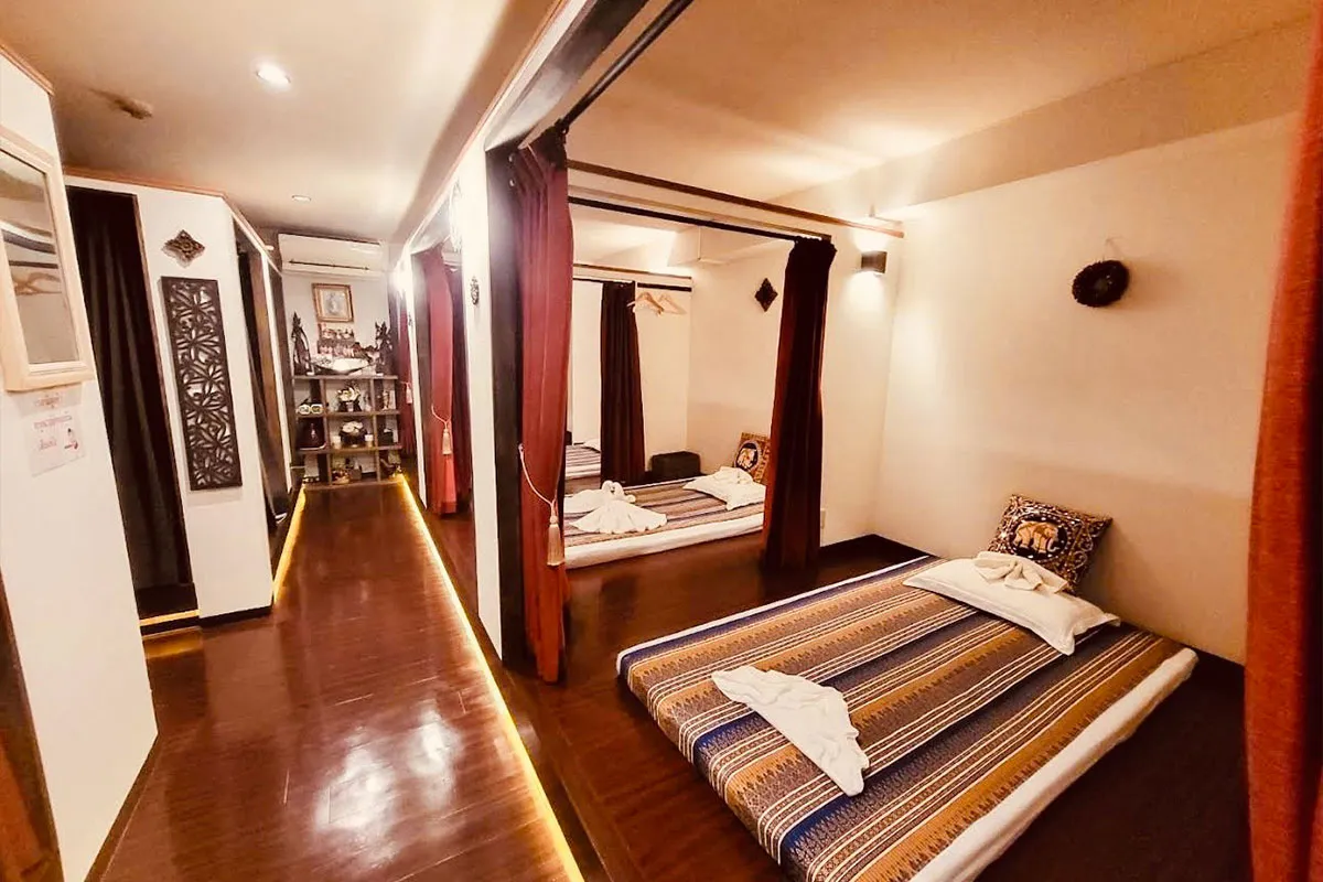 Jaithai Thai Traditional Massage Main Shop interior photo